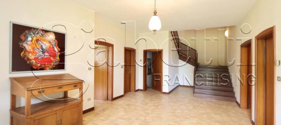 18 rooms Villa in Bondeno, Italy No. 151593 5