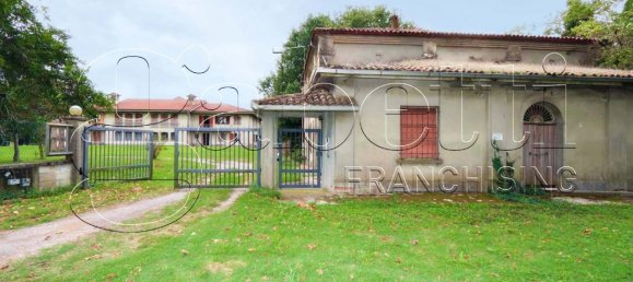 18 rooms Villa in Bondeno, Italy No. 151593 50