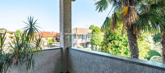 3 bedrooms Apartment in Caronno Pertusella, Italy No. 292427 45