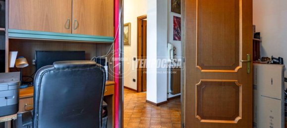 3 bedrooms Apartment in Caronno Pertusella, Italy No. 292427 36
