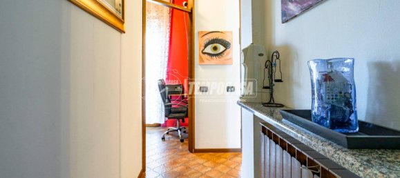 3 bedrooms Apartment in Caronno Pertusella, Italy No. 292427 27
