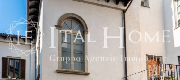 4-salle Appartement à Bergamo, Italy No. 100387 2