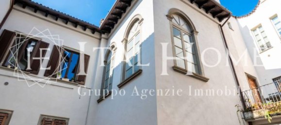 4-salle Appartement à Bergamo, Italy No. 100387 17