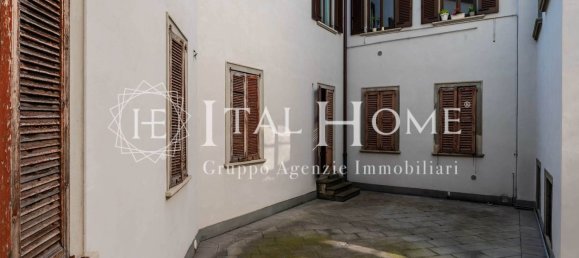 4-salle Appartement à Bergamo, Italy No. 100387 15