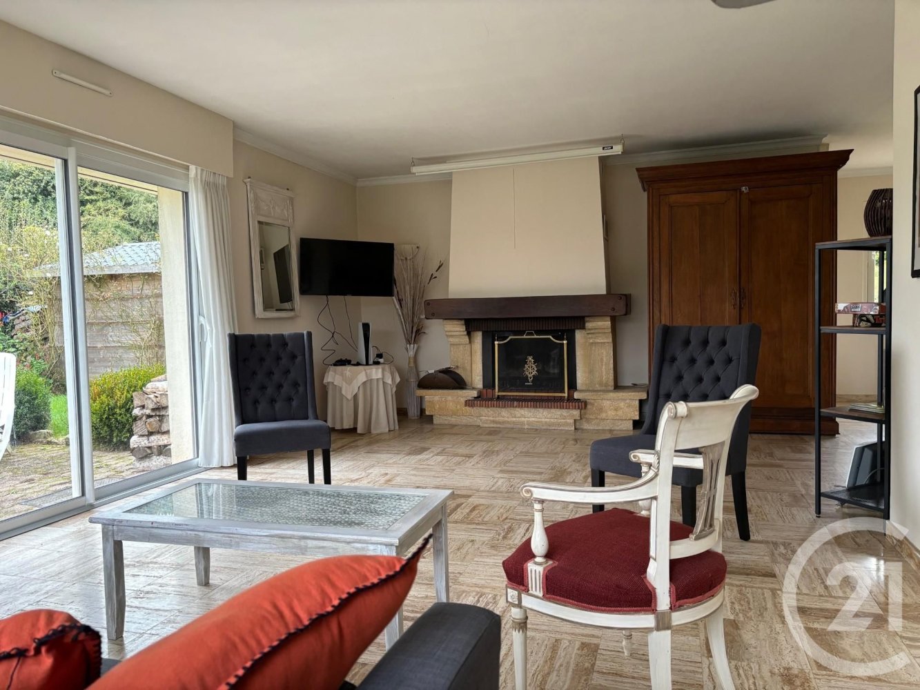 Casa de 3 dormitorios en Recques-sur-Course, France No. 225466