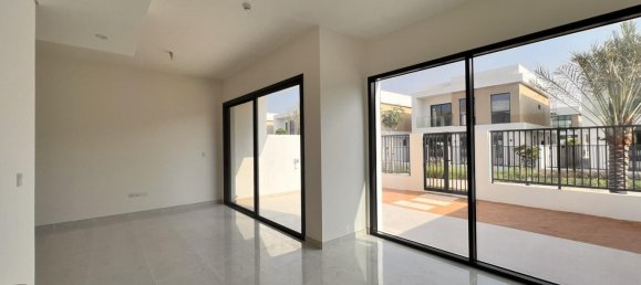 3 chambres Maison de ville à Mina Al Arab, UAE No. 107049 2