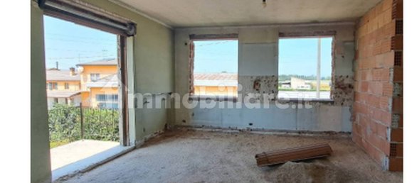 4 bedrooms Apartment in Oppeano, Italy No. 289544 5