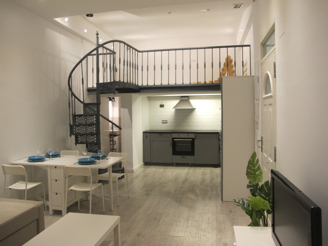 1 bedroom Apartment in Madrid, Spain No. 4199