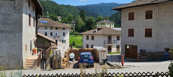 Дом с 5 комнатами в Амблар Дон, Италия № 309380 18