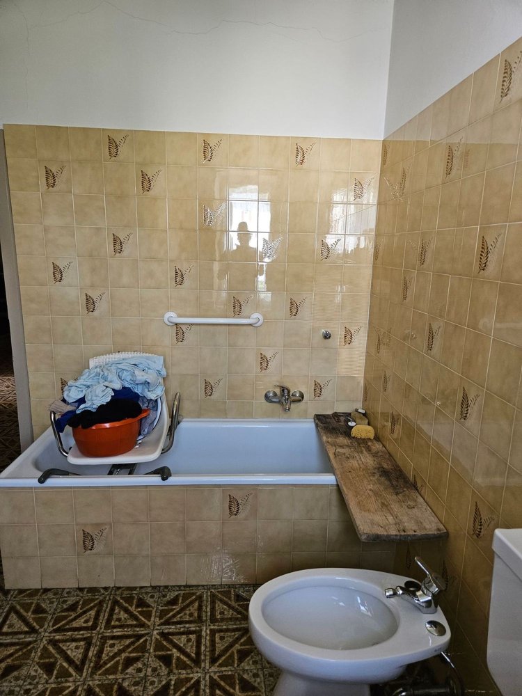 Дом с 5 комнатами в Амблар Дон, Италия № 309380