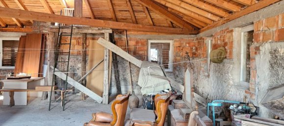 Дом с 5 комнатами в Амблар Дон, Италия № 309380 21