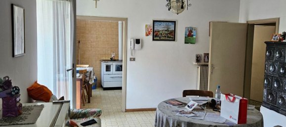 Дом с 5 комнатами в Амблар Дон, Италия № 309380 10