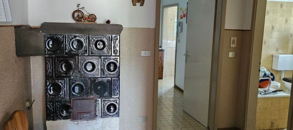 Дом с 5 комнатами в Амблар Дон, Италия № 309380 35