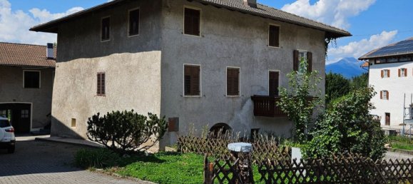 Дом с 5 комнатами в Амблар Дон, Италия № 309380 40