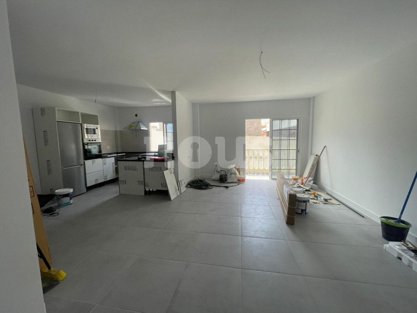 4 bedrooms Apartment in Alcala, Spain No. 13886