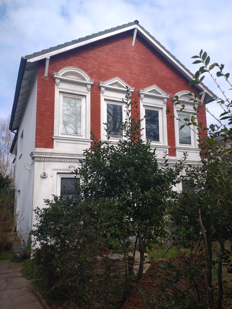 7 rooms Apartment in Eimsbuttel, Germany No. 111589