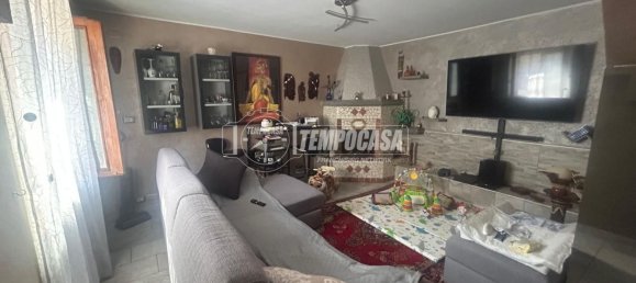 5 غرف نوم منزل ذو طابقين في Asti, Italy رقم 377978 2