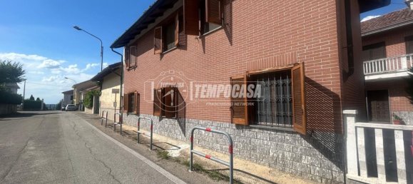 5 غرف نوم منزل ذو طابقين في Asti, Italy رقم 377978 29