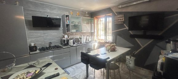 5 غرف نوم منزل ذو طابقين في Asti, Italy رقم 377978 8