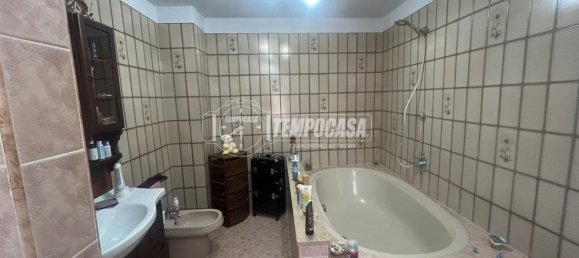 5 غرف نوم منزل ذو طابقين في Asti, Italy رقم 377978 25