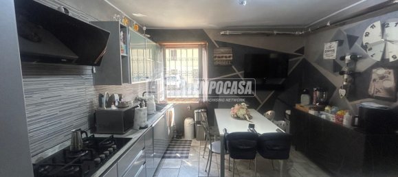 5 غرف نوم منزل ذو طابقين في Asti, Italy رقم 377978 6