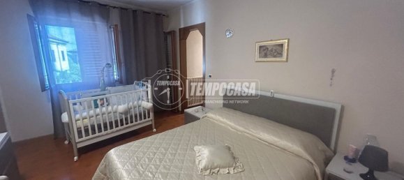 5 غرف نوم منزل ذو طابقين في Asti, Italy رقم 377978 17