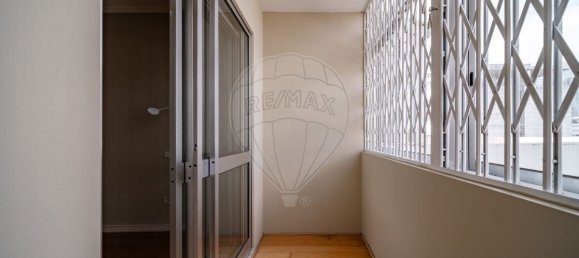 4 bedrooms Apartment in Porto, Portugal No. 299742 11