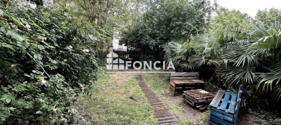 3 bedrooms House in Nanterre, France No. 297039 2