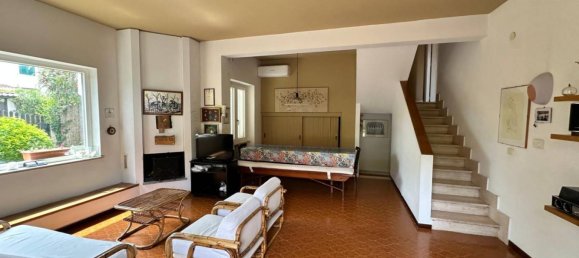 Villa de 4 dormitorios en Terracina, Italy No. 285387 5