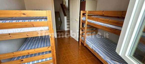 Villa de 4 dormitorios en Terracina, Italy No. 285387 11