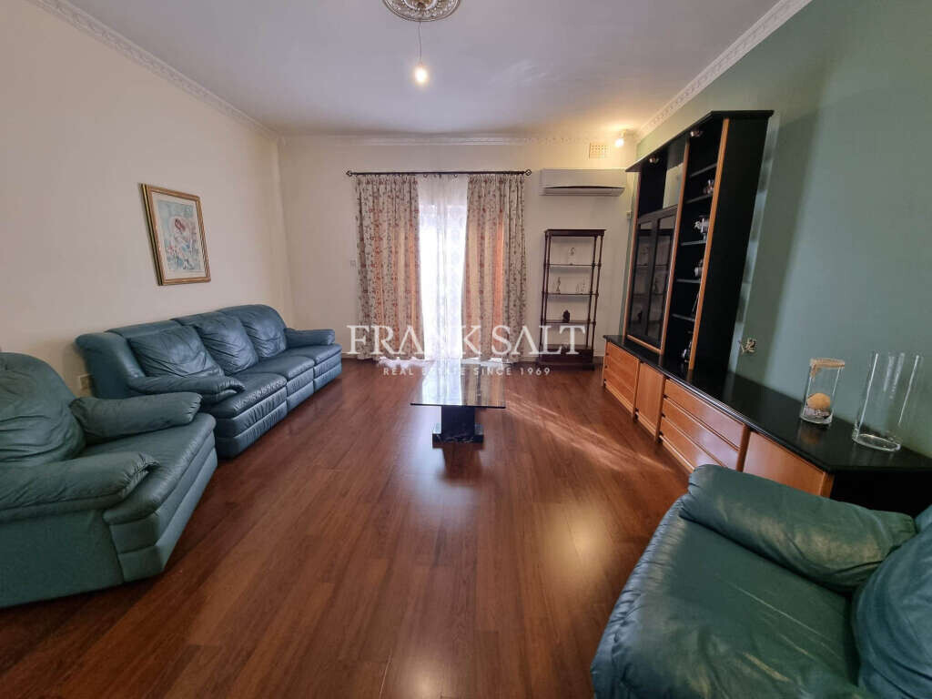 4 bedrooms Villa in Lija, Malta No. 7248
