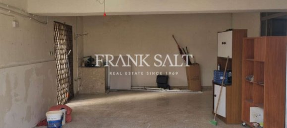 4 bedrooms Villa in Lija, Malta No. 7248 12