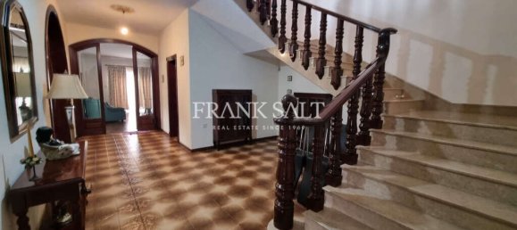 4 bedrooms Villa in Lija, Malta No. 7248 3