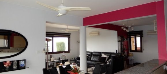 3 bedrooms Villa in Pegeia, Cyprus No. 22355 2