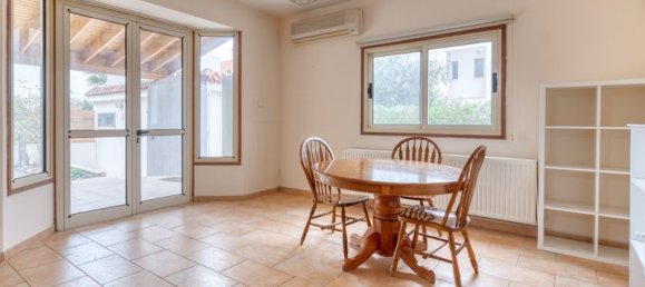 4 غرف نوم فيلا في Aradippou, Cyprus رقم 9380 6