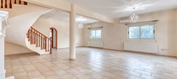 Вилла с 4 спальнями в Арадипу, Ларнака, Кипр № 9380 3