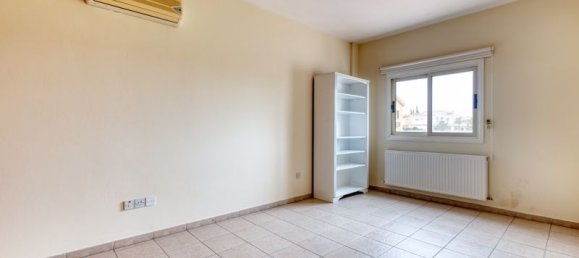 Вилла с 4 спальнями в Арадипу, Ларнака, Кипр № 9380 22