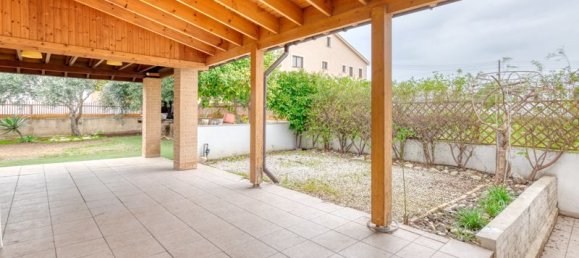 Вилла с 4 спальнями в Арадипу, Ларнака, Кипр № 9380 26
