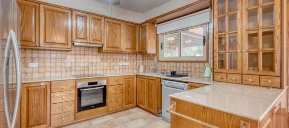 4 غرف نوم فيلا في Aradippou, Cyprus رقم 9380 7