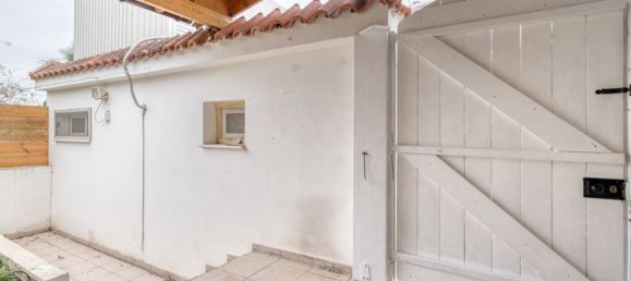 Вилла с 4 спальнями в Арадипу, Ларнака, Кипр № 9380 29