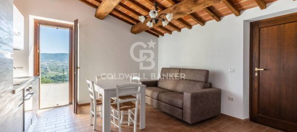2 bedrooms House in Collazzone, Italy No. 328488 2
