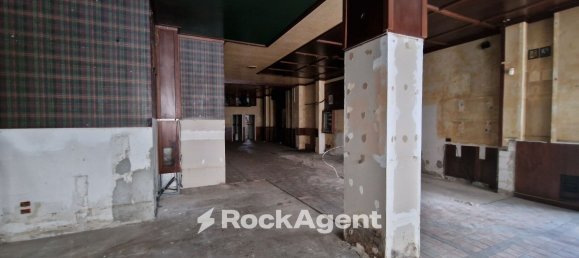 Gewerbliche Immobilie in Cosenza, Italy 191m², Nr. 41561 12