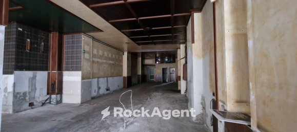 Gewerbliche Immobilie in Cosenza, Italy 191m², Nr. 41561 13