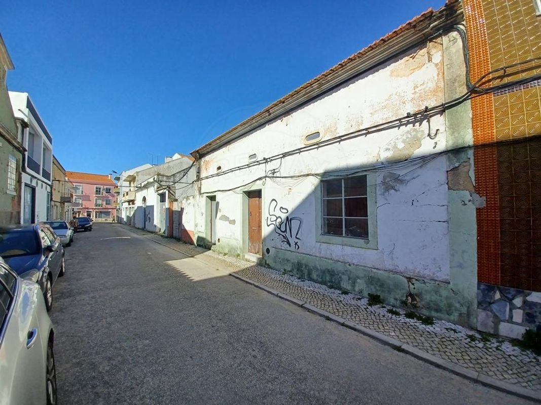 Gebäude in Montijo, Portugal 500m², Nr. 141141