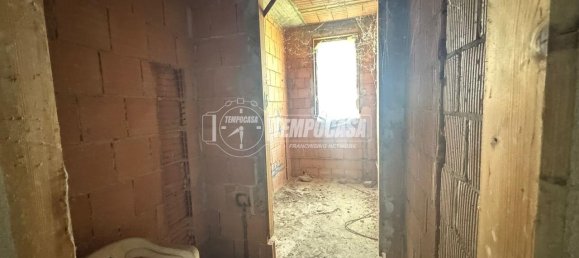 4 rooms Apartment in Mirandola, Italy No. 162788 11