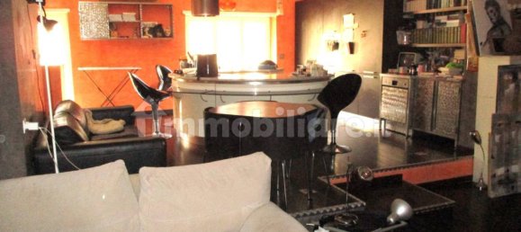 2 Schlafzimmer Wohnung in Rome, Italy, Nr. 349904 6