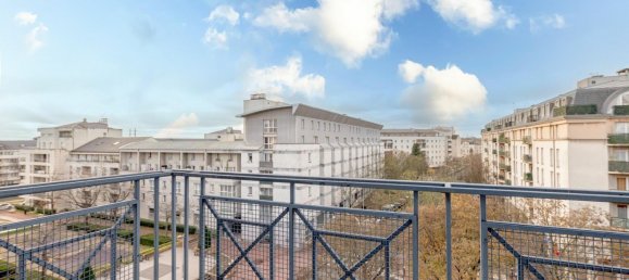 3 bedrooms Apartment in Creteil, France No. 162328 9