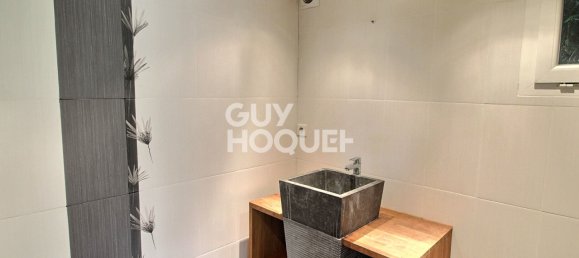 5 bedrooms House in Ablis, France No. 177236 8