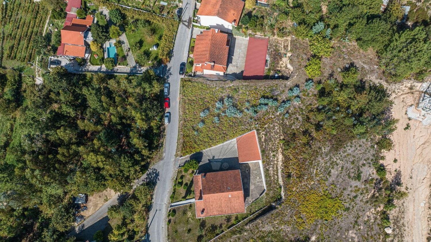 Terrain à Agilde, Portugal 867m² No. 52088