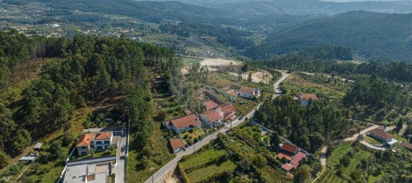 Terrain à Agilde, Portugal 867m² No. 52088 5